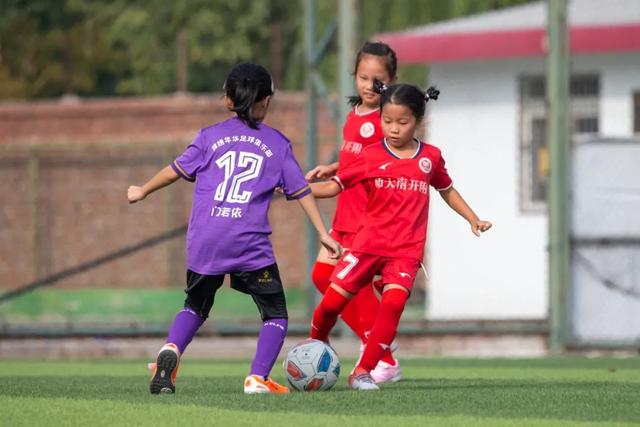 快船不敌鹈鹕跌回西部第4 活塞克国王止3连败