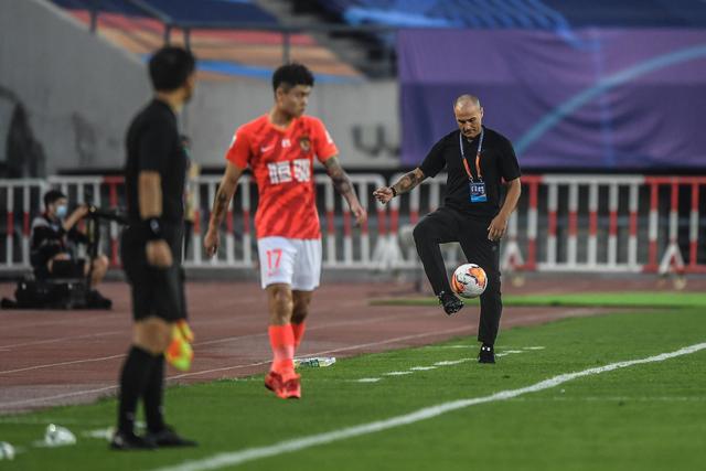 锡安26分库里33分 勇士惜负鹈鹕跌回西部第十